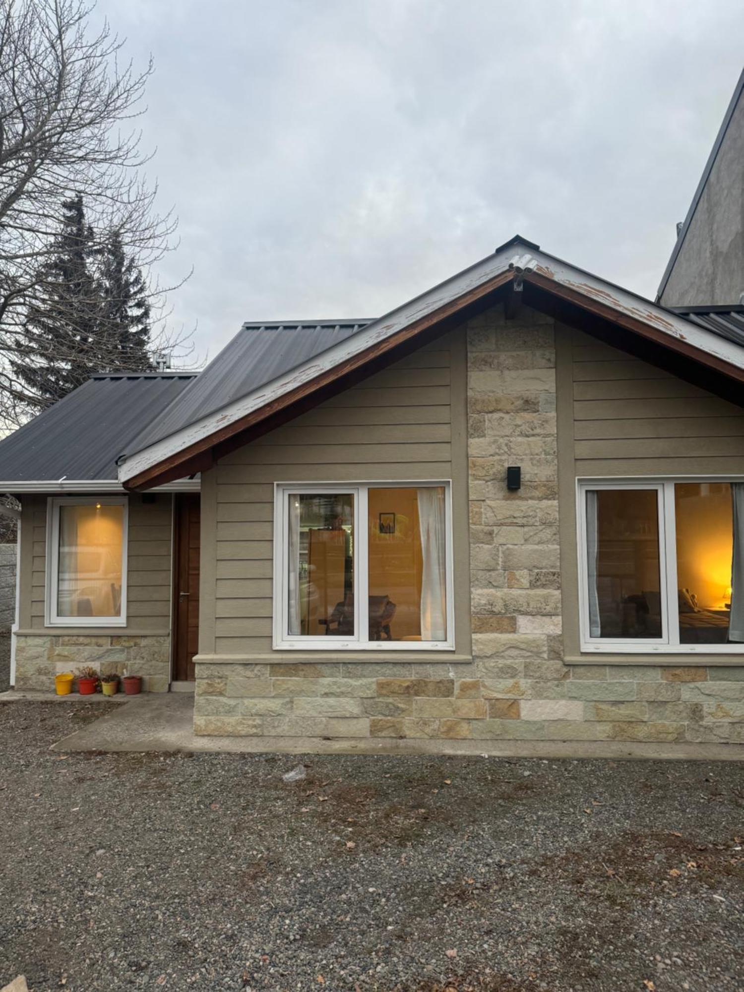 Casa Arroyo - *